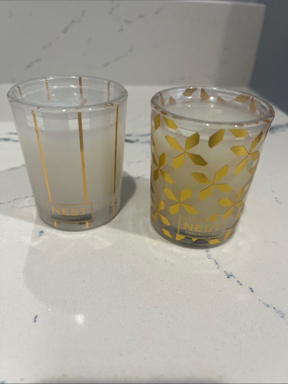 NEST Fragrances White Glass Votive Candles with Gold Pattern